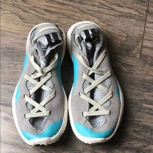 New cool way sneakers